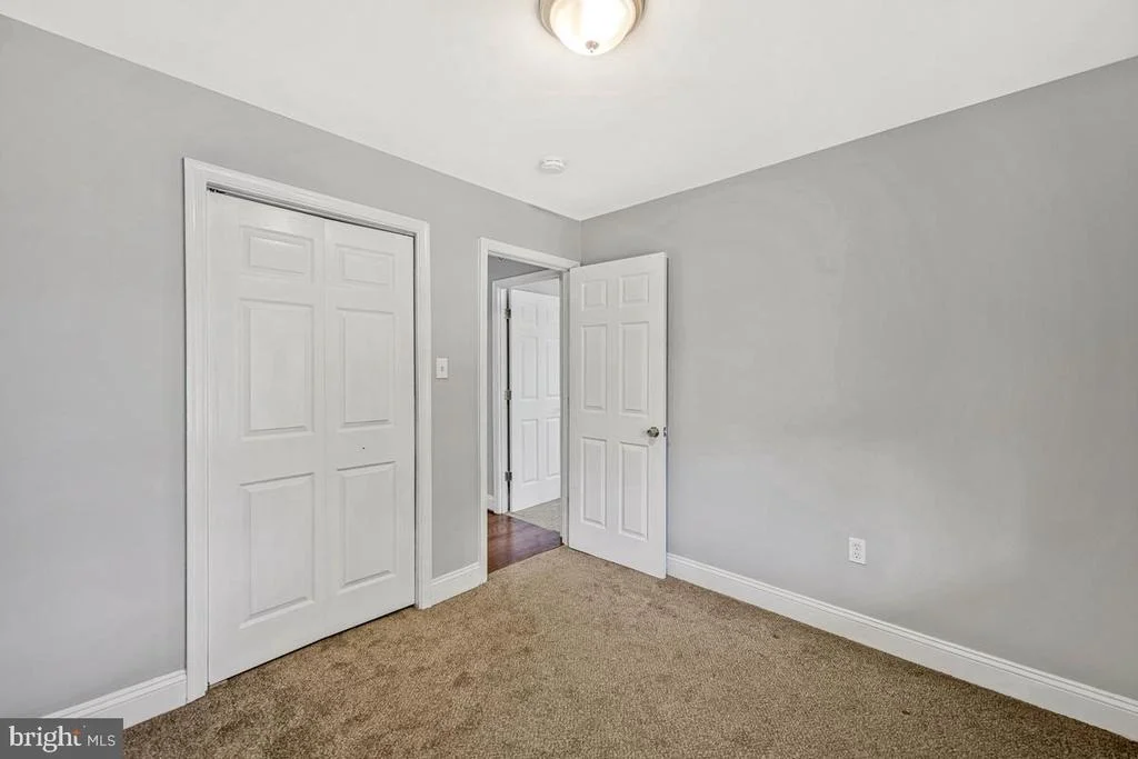 Photo of 409 UNIVERSITY DRIVE