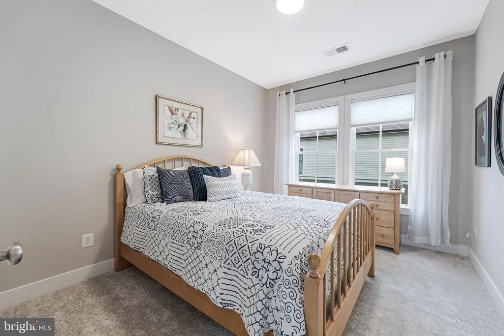 Photo of 802 VINE STREET