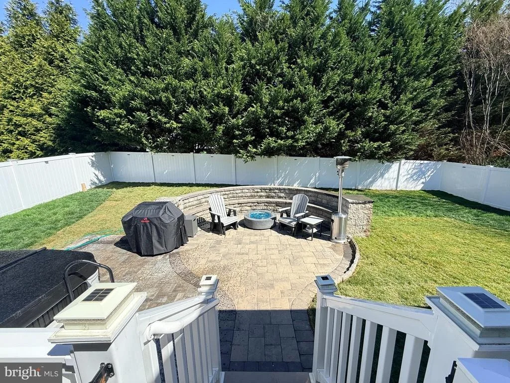 Photo of 744 FALCON LANE