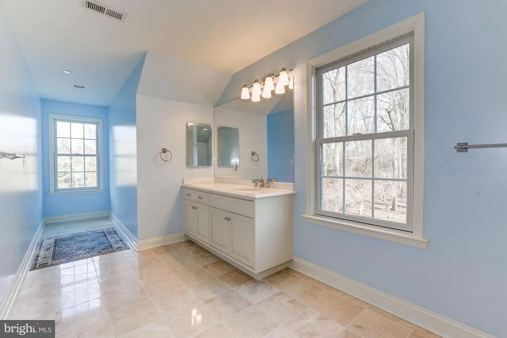 Photo of 411 WILLINGTON DRIVE