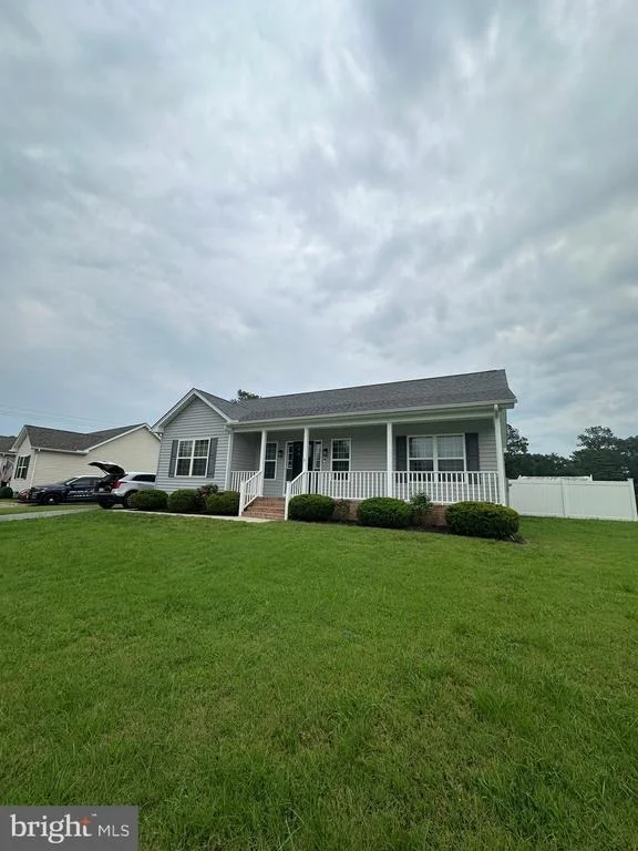 Photo of 403 CREEKSIDE TRAIL