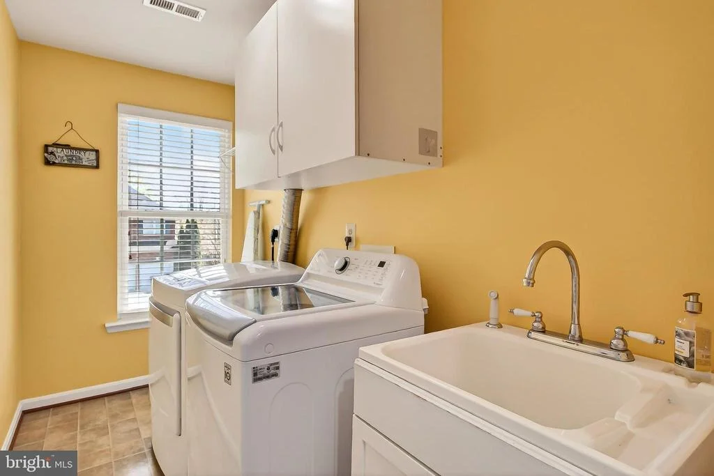 Photo of 8200 KERFOOT DRIVE