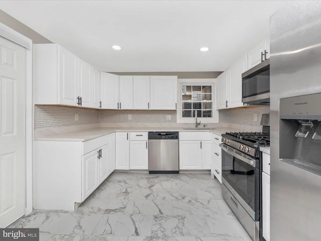 Photo of 9207 MIDLAND TURN