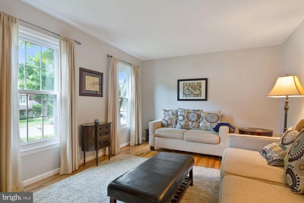 Photo of 9514 WALLINGFORD DRIVE