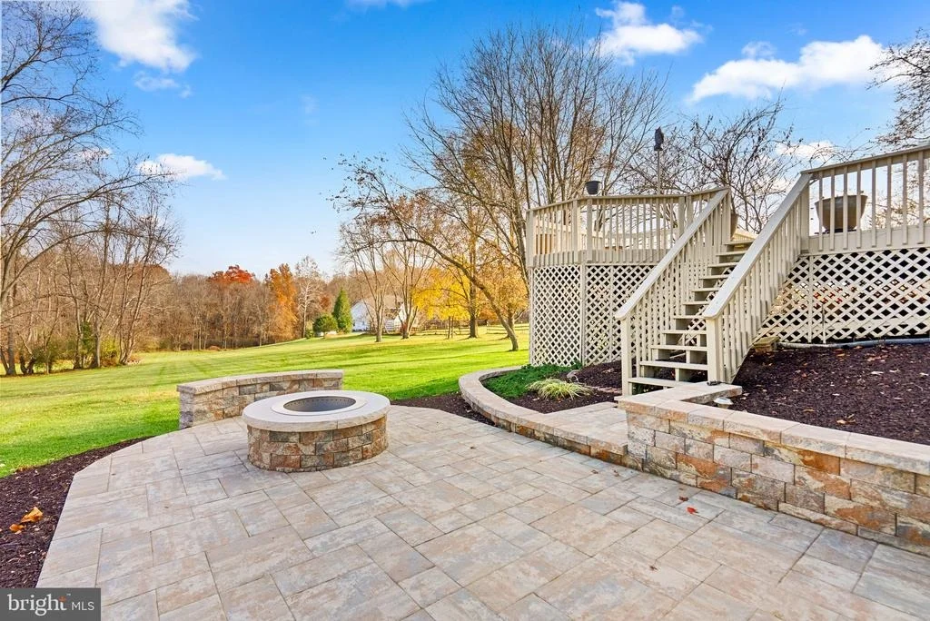 Photo of 9716 HUNTMASTER ROAD