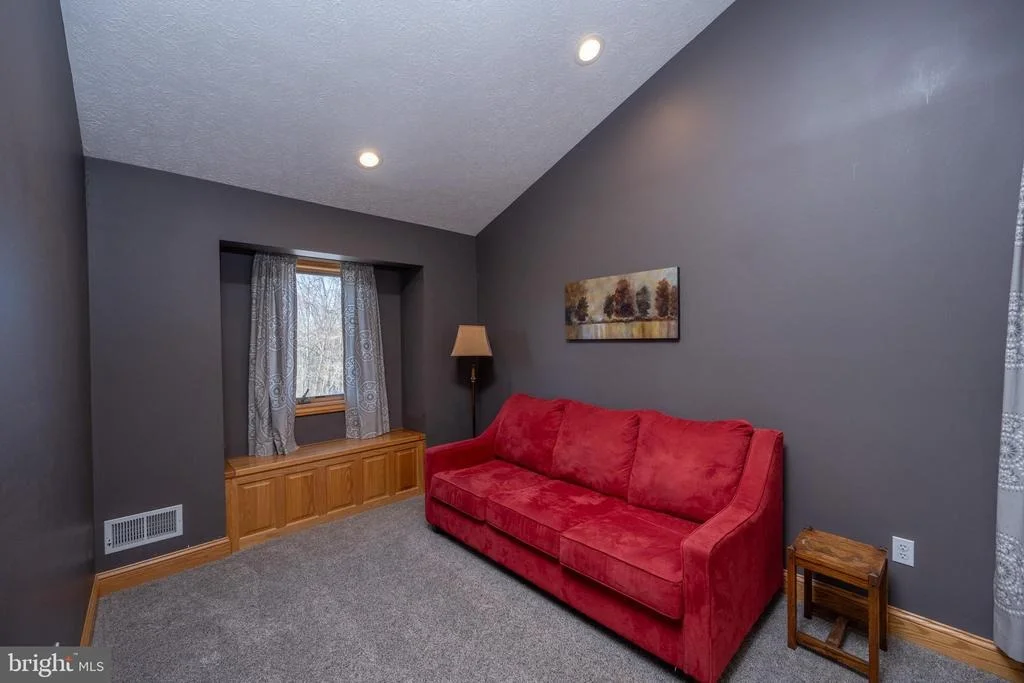 Photo of 723 PINNACLE DRIVE