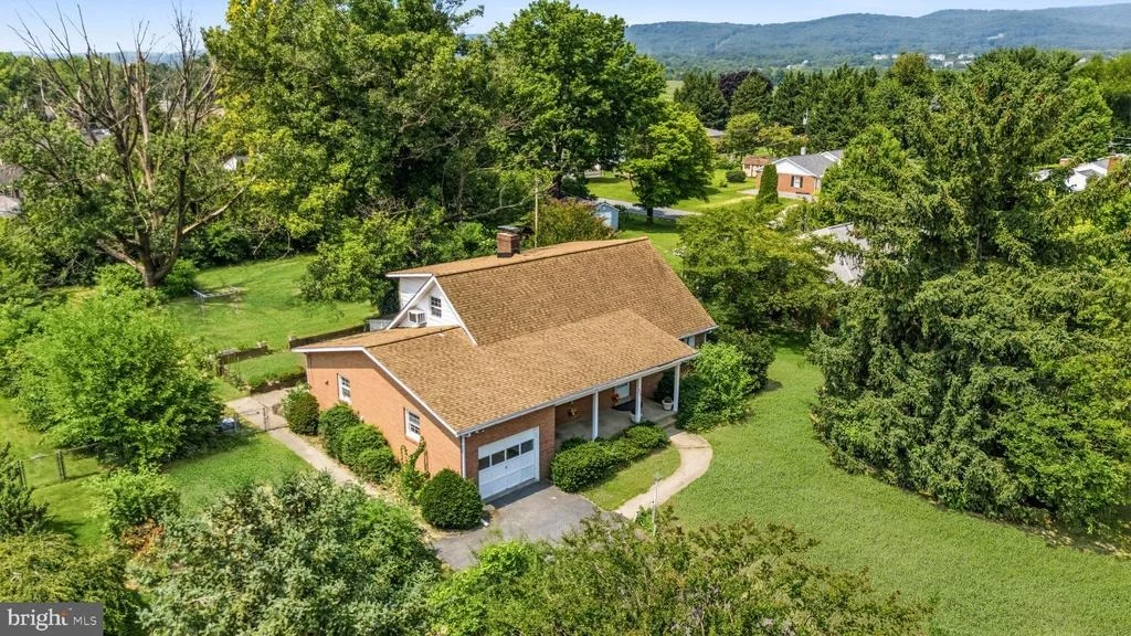 Photo of 6783 SUNNYBROOK DRIVE