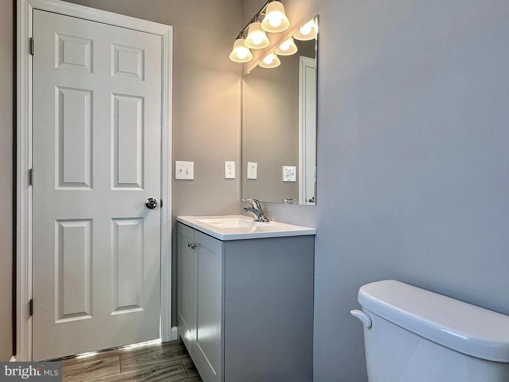 Photo of 1062 HICKORY DRIVE