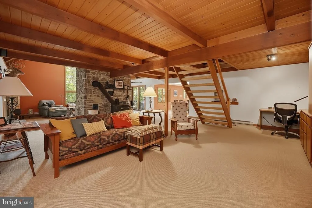 Photo of 674 HAZELHURST ROAD
