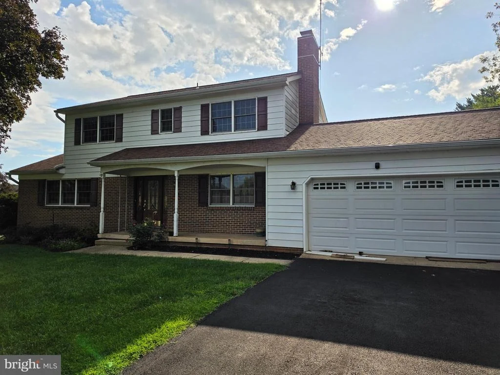 Photo of 7906 HAWTHORNE DRIVE