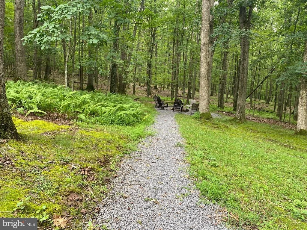 Photo of 106 LODGE CIRCLE