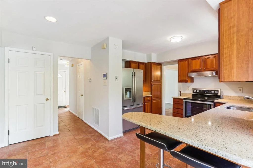 Photo of 927 POINTER RIDGE DRIVE