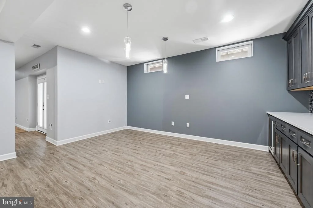 Photo of 2148 CHESTNUT LANE
