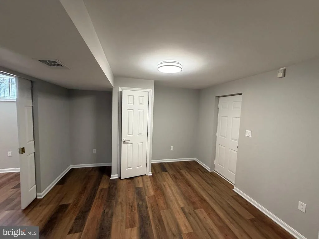 Photo of 6111 RICHMANOR TERRACE