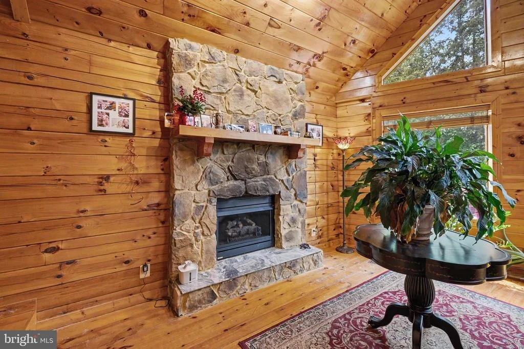 Photo of 186 HIGH KNOB ROAD