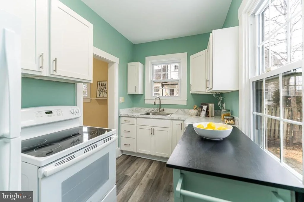 Photo of 413 TALBOTT AVENUE