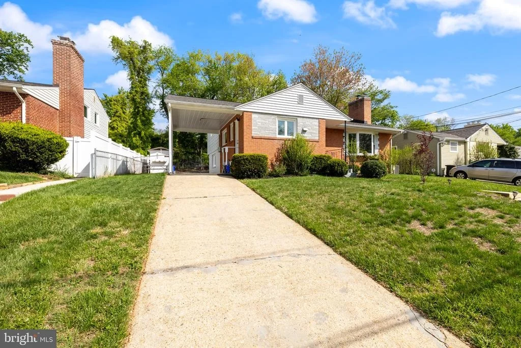 Photo of 9821 SINGLETON DRIVE