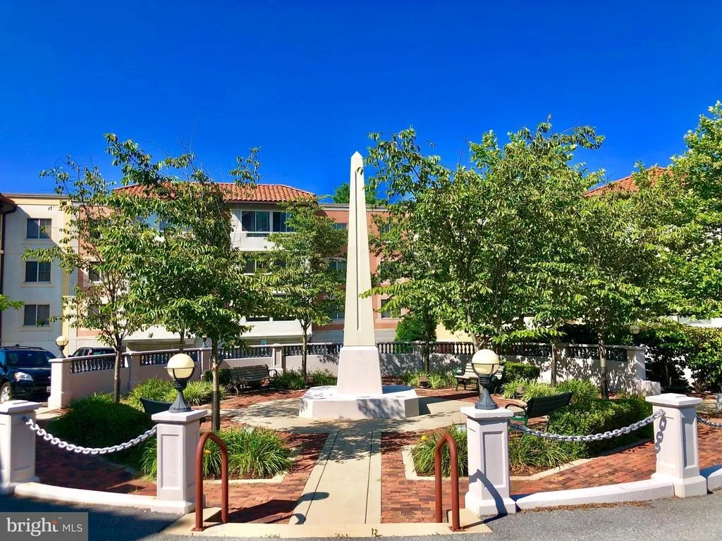 Photo of Unit 403 at 14809 PENNFIELD CIRCLE