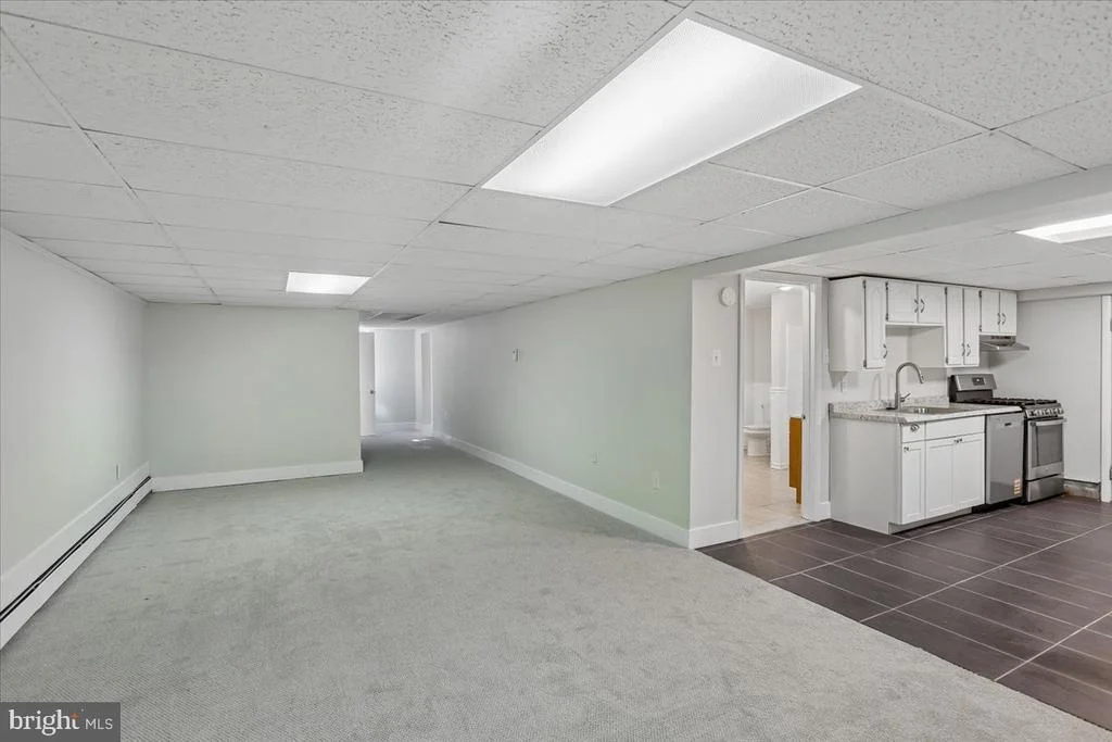 Photo of 833 MEADOW ROAD