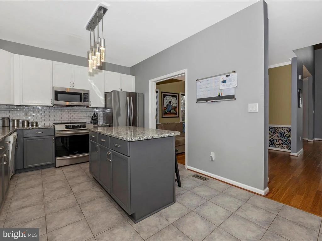 Photo of 77 GEORGE THOMAS DRIVE