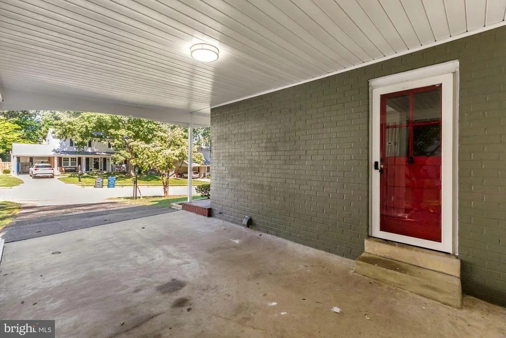 Photo of 6815 REYNARD DRIVE