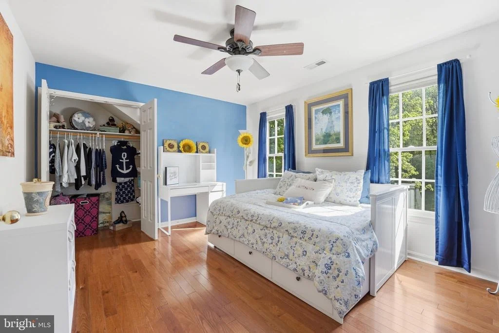 Photo of 7864 MEADOWGATE DRIVE