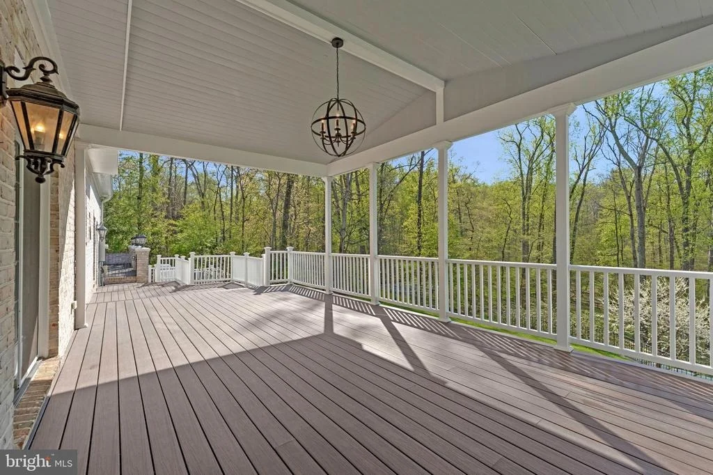 Photo of 8611 BROOK ROAD