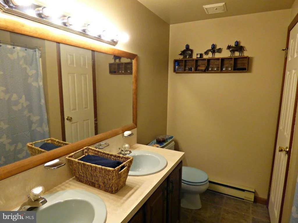 Photo of 8409 MAPLEVILLE ROAD