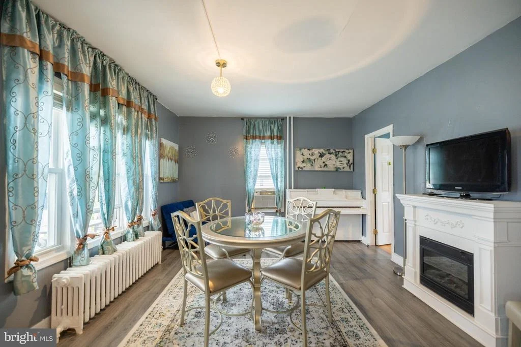 Photo of 39 E 2ND AVENUE