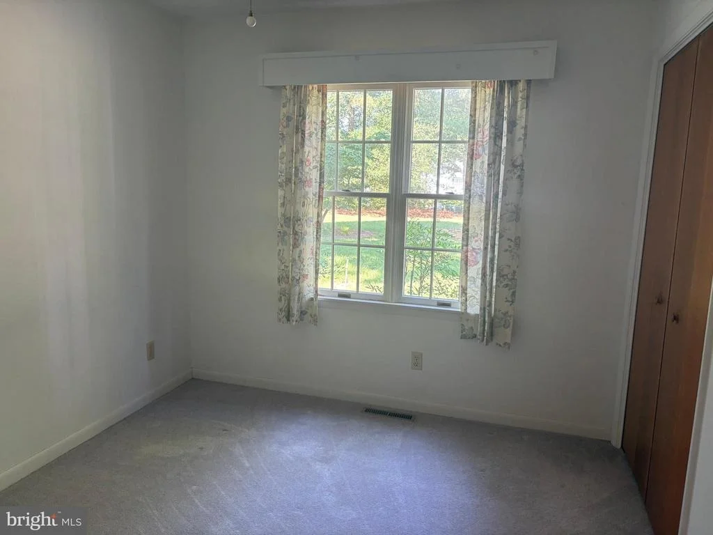 Photo of 207 THRASHER WAY