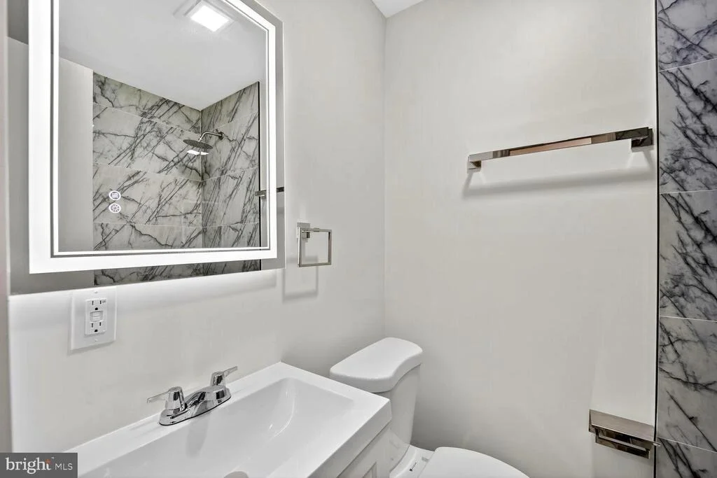Photo of 5604 DUNDALK DRIVE