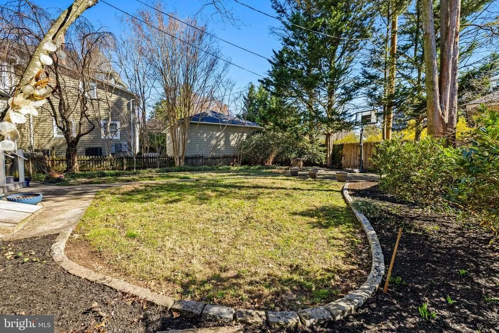 Photo of 225 HAWTHORNE ROAD