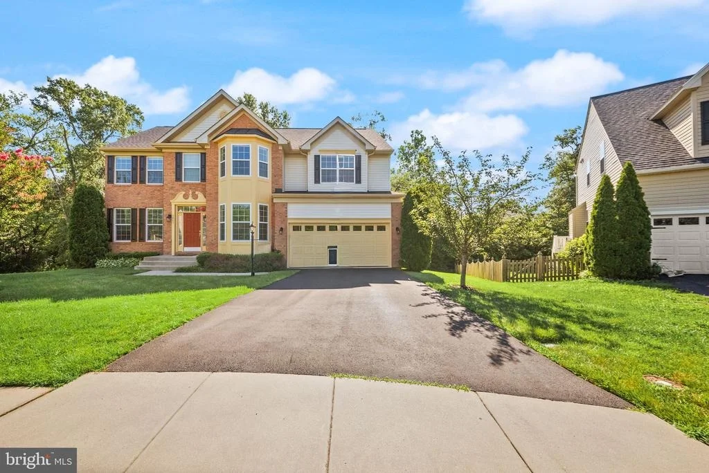 Photo of 9405 LOMAX FOREST DRIVE
