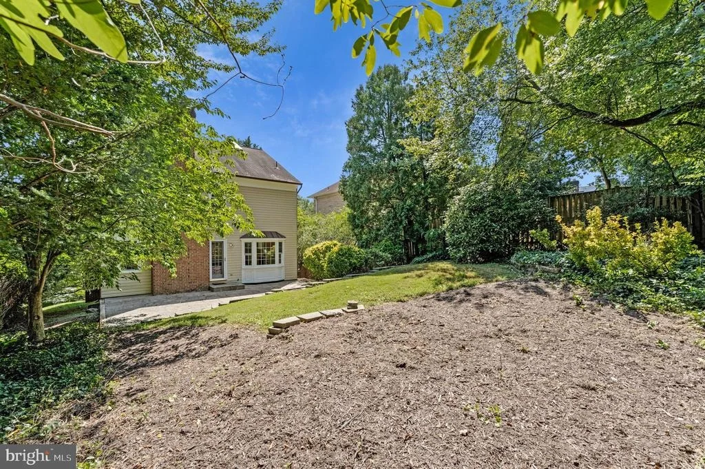 Photo of 1138 RANDOLPH ROAD