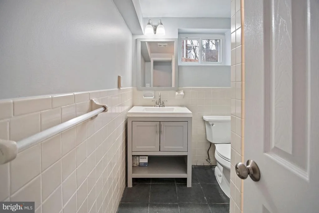 Photo of 2200 WESTVIEW DRIVE