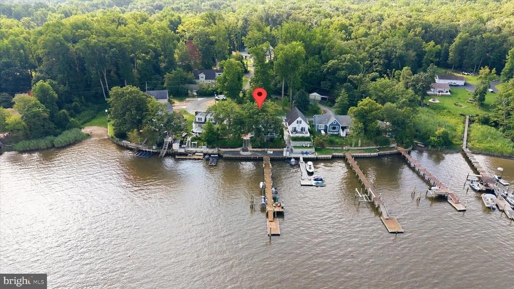 Photo of 125 ELKSIDE ROAD