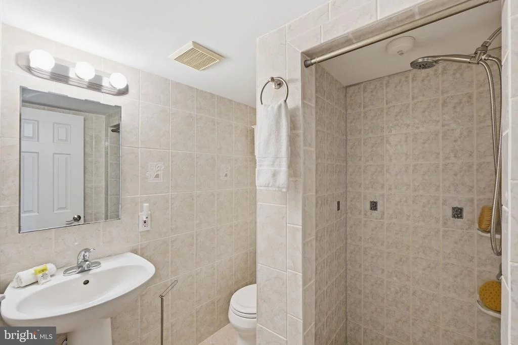 Photo of 19402 KILDONAN DRIVE
