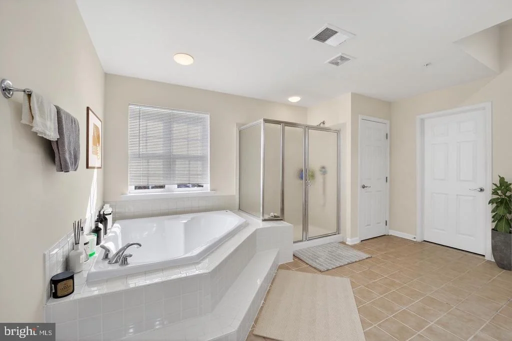 Photo of 16101 VENICE ROAD