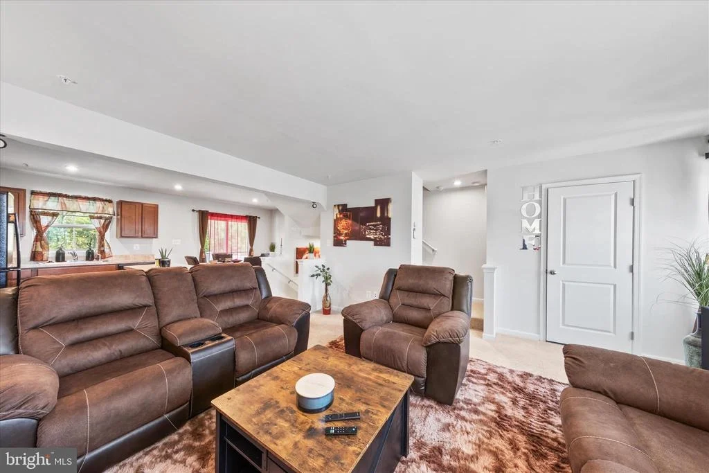 Photo of 206 RED BILL LN