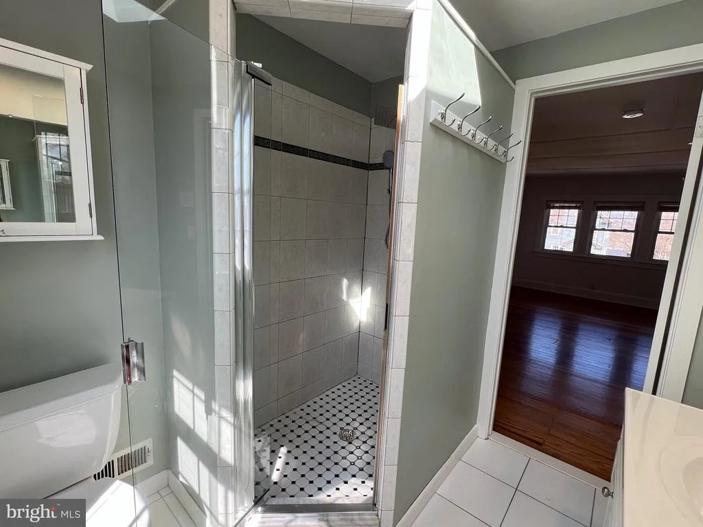 Photo of 106 LINDEN AVENUE