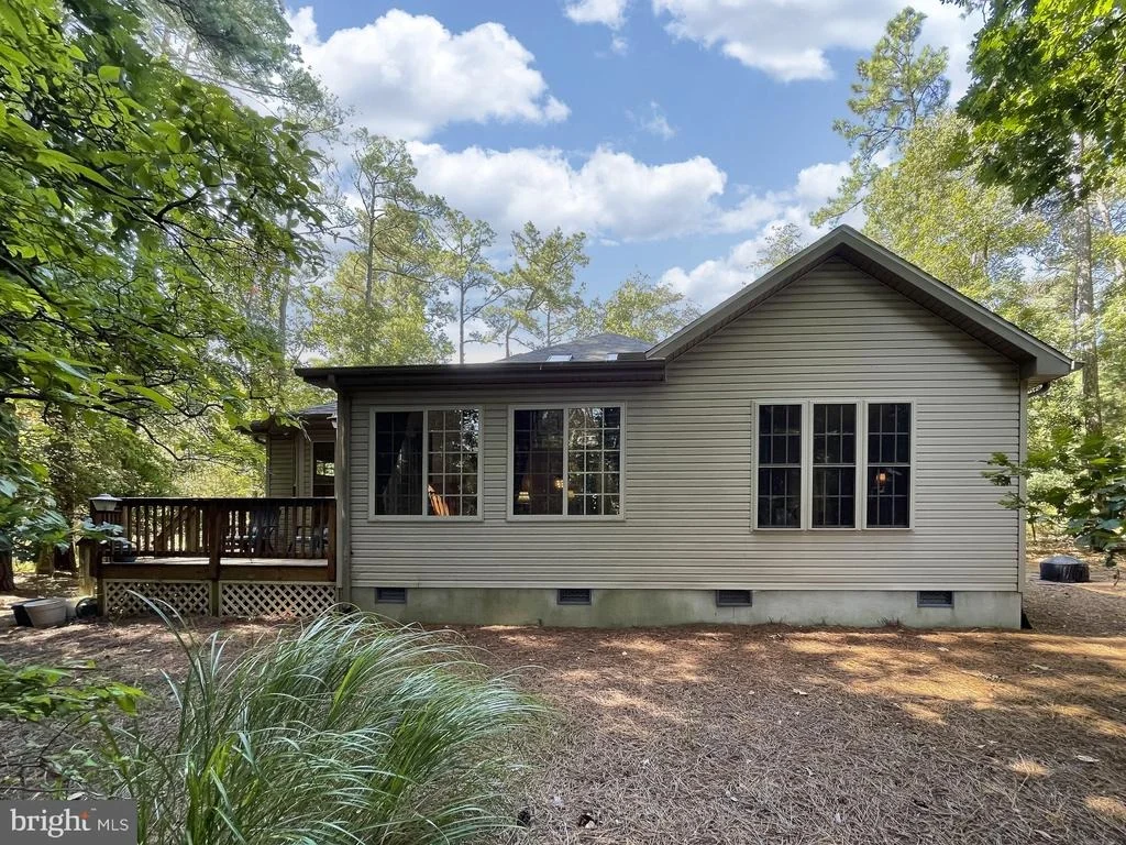 Photo of 23523 HOLLY CIRCLE