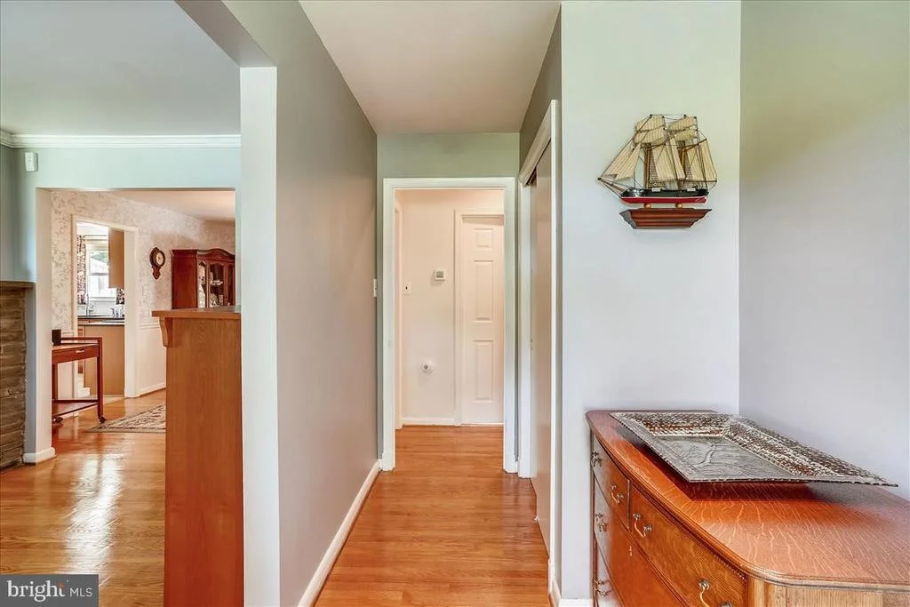 Photo of 18901 MUNCASTER ROAD