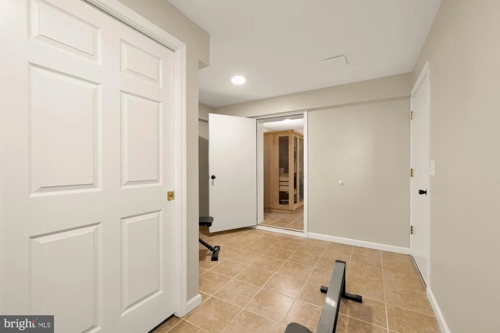 Photo of 45383 PERSIMMON LANE