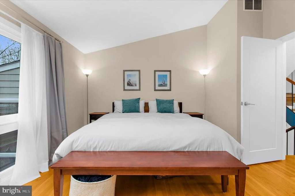 Photo of 2642 QUEEN ANNE CIRCLE