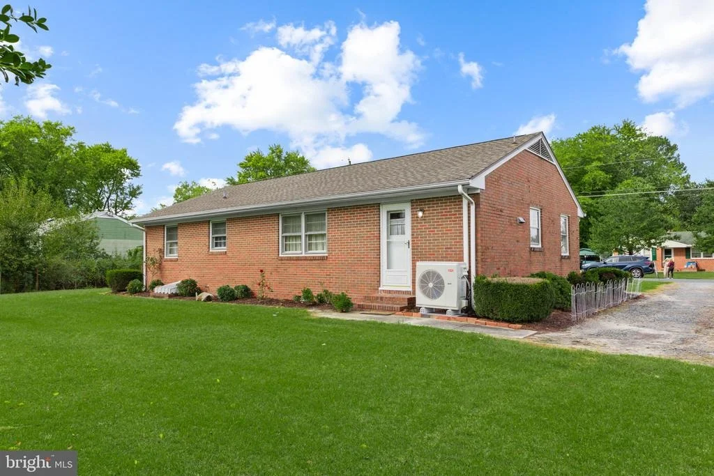Photo of 325 CALVIN DRIVE