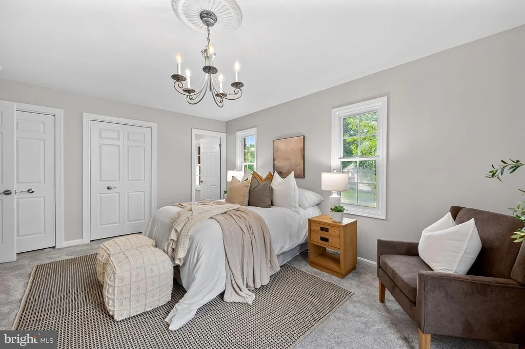 Photo of 427 YORKSHIRE DRIVE