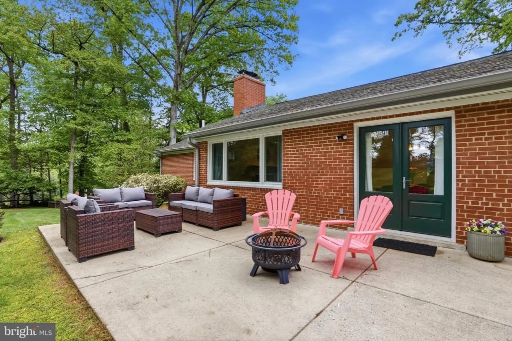 Photo of 111 LILLIAN LANE