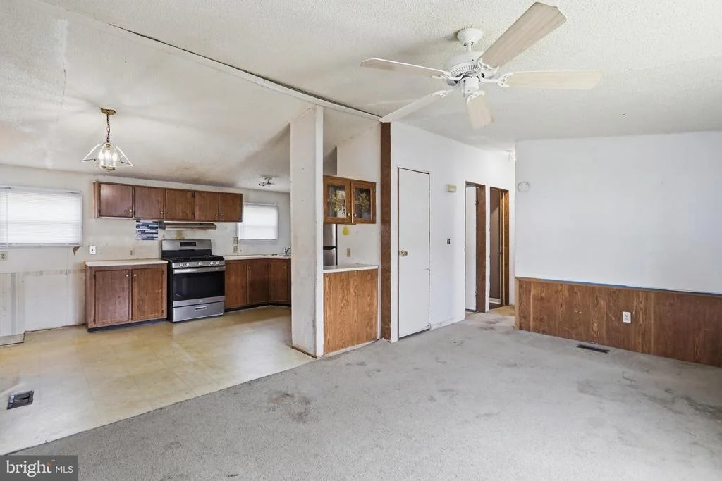 Photo of 12115 HEATHER DRIVE