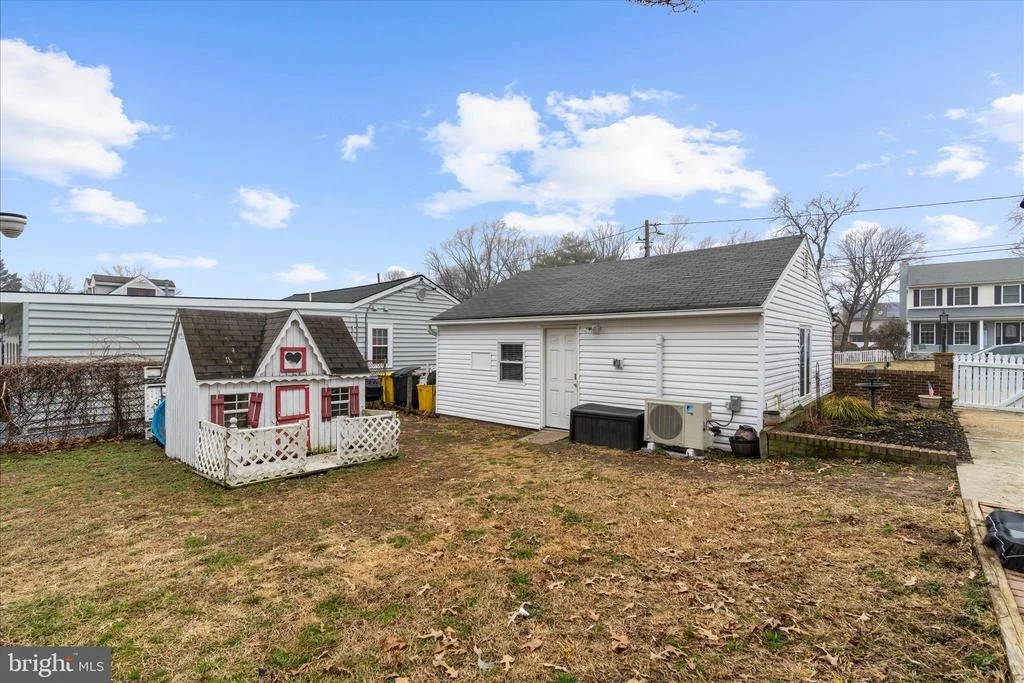 Photo of 7803 LINTHICUM ROAD