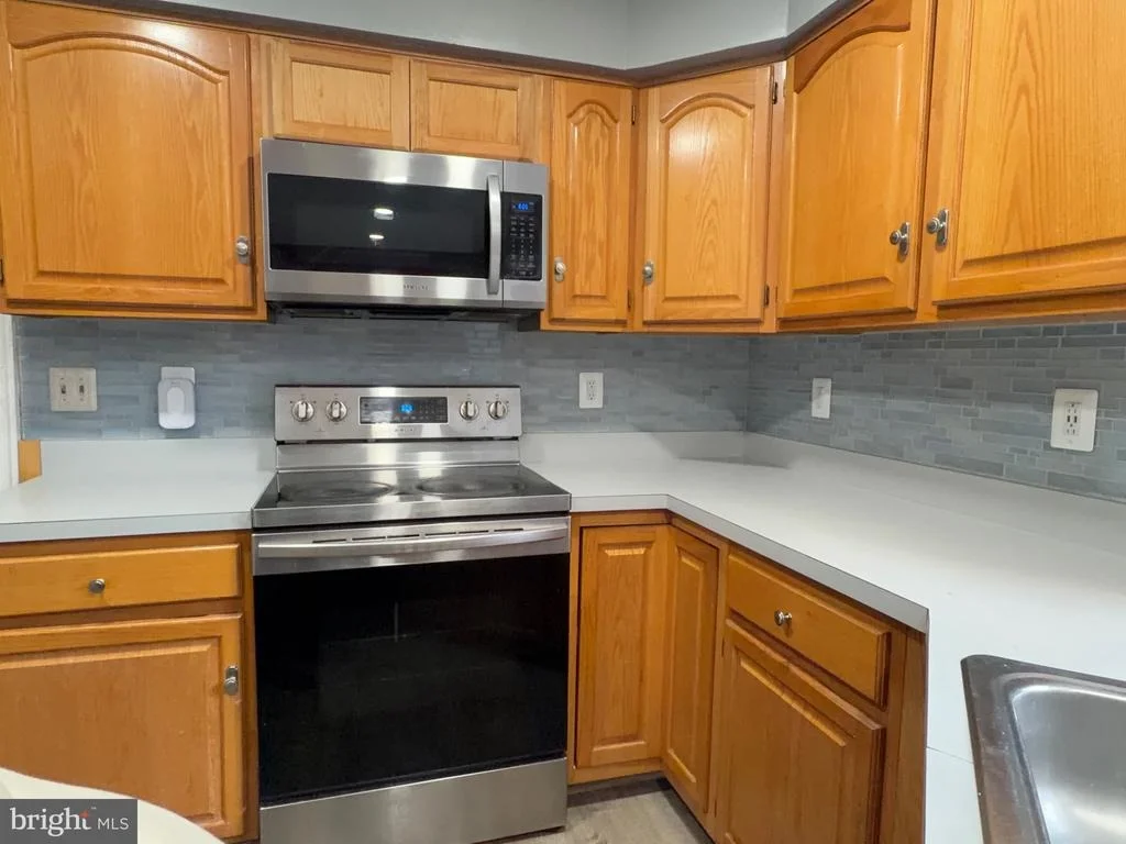 Photo of 9348 CREEKVIEW DRIVE